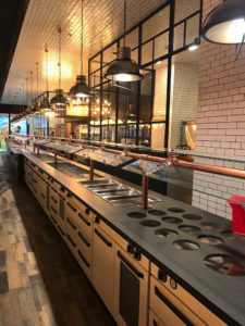 buffet muerde la pasta